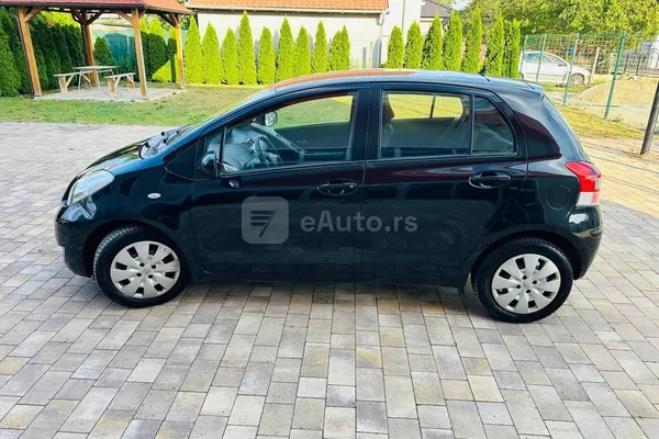 Toyota Yaris — polovni automobil, oglas