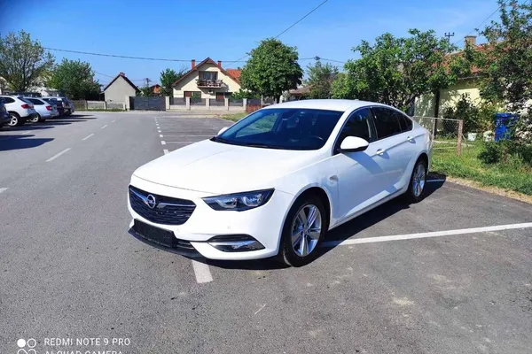 Opel Insignia — polovni automobil
