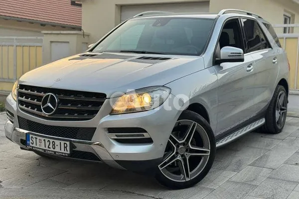 Mercedes Benz ML 250 — polovni automobil