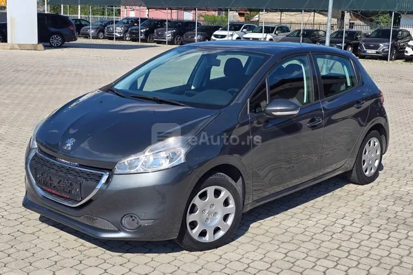 Peugeot 208 — polovni automobil