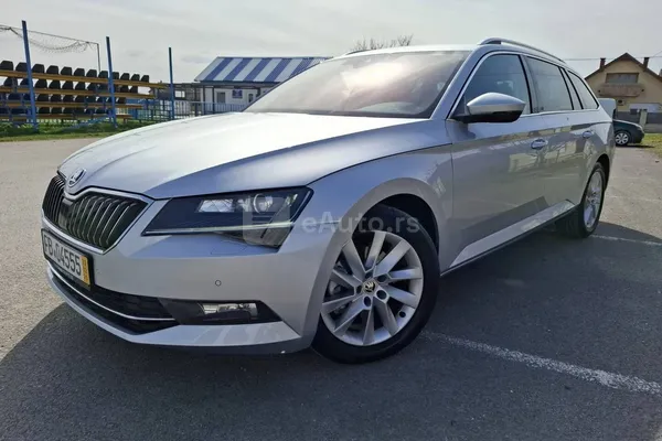 Škoda Superb — polovni automobil