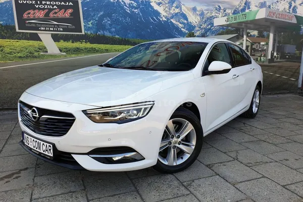 Opel Insignia — polovni automobil