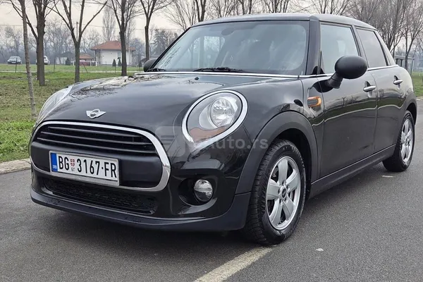 MINI Cooper — polovni automobil