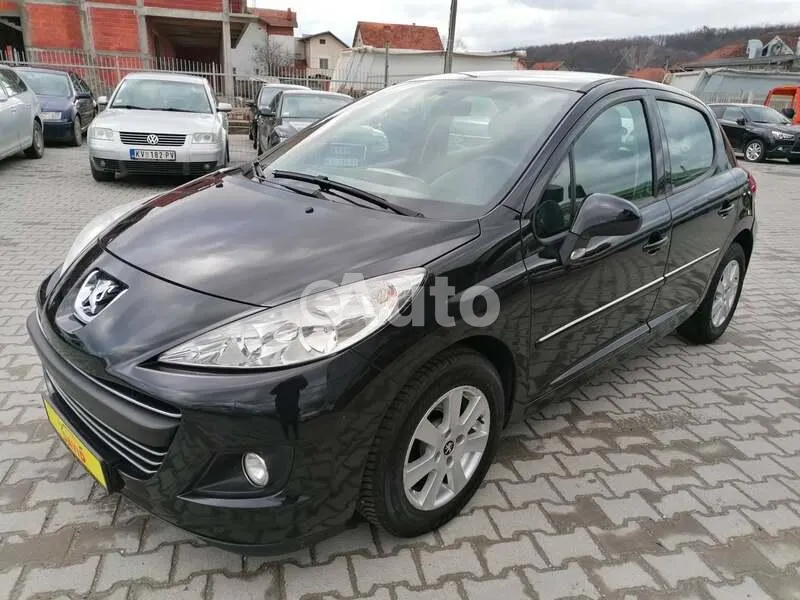 Peugeot 207 — polovni automobil