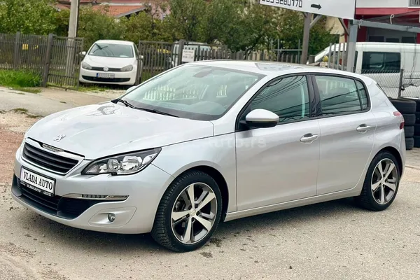 Peugeot 308 — polovni automobil
