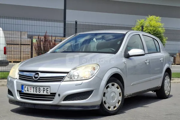 Opel Astra H — polovni automobil