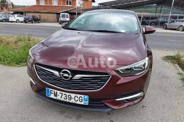 Opel Insignia — polovni automobil