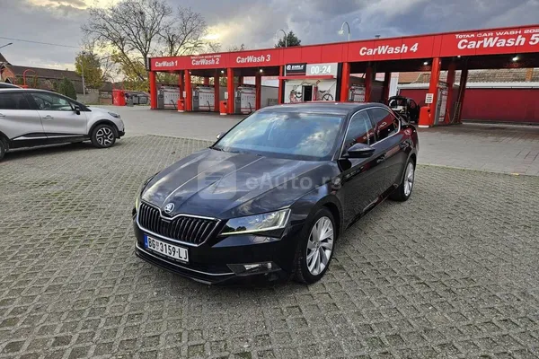 Škoda Superb — polovni automobil