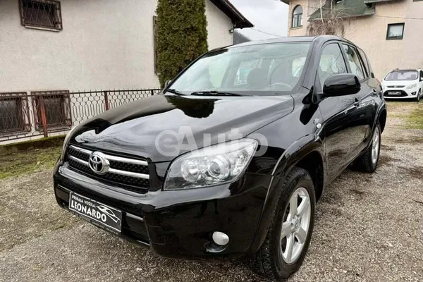 Toyota RAV 4 — polovni automobil