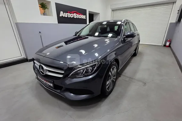 Mercedes Benz C 180 — polovni automobil