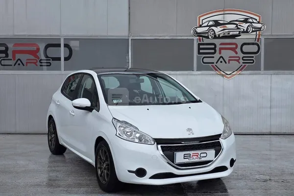 Peugeot 208 — polovni automobil