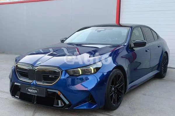 BMW M5 — polovni automobil