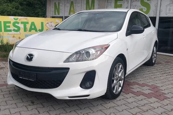 Mazda 3 — polovni automobil