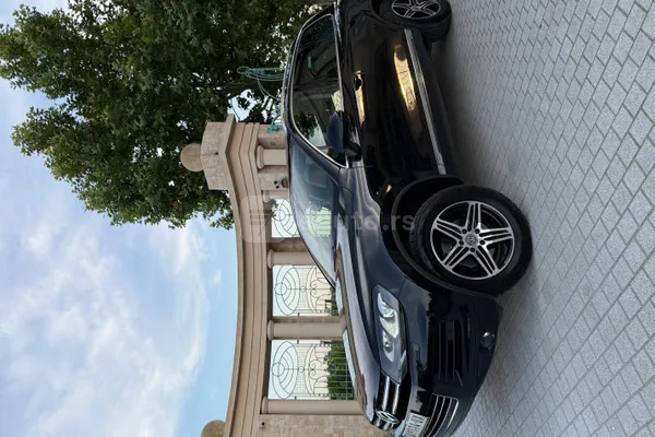 Volkswagen Touareg — polovni automobil