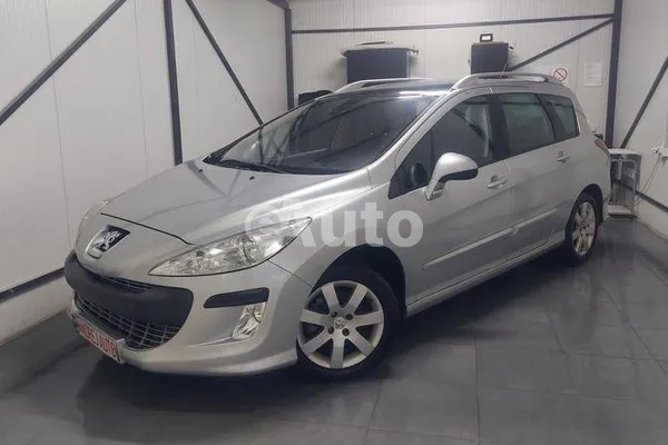 Peugeot 308 — polovni automobil