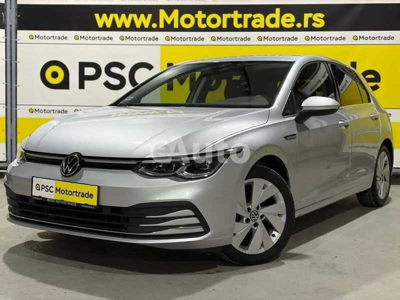 Volkswagen Golf 8 — polovni automobil