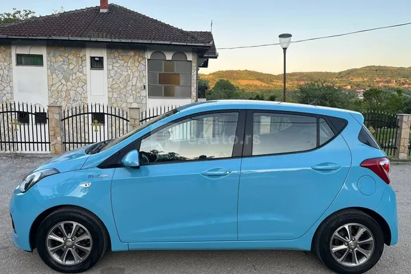 Hyundai i10 — polovni automobil