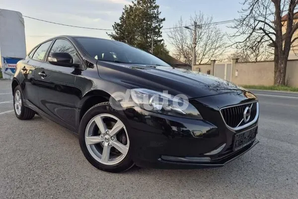 Volvo V40 — polovni automobil