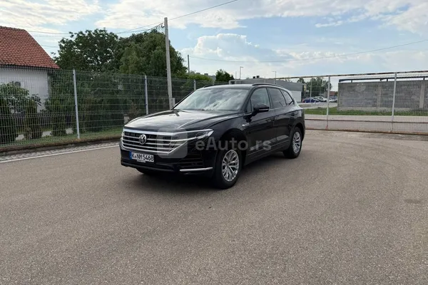 Volkswagen Touareg — polovni automobil