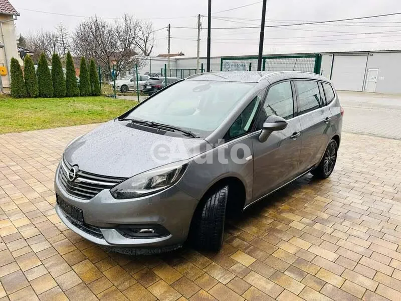 Opel Zafira — polovni automobil