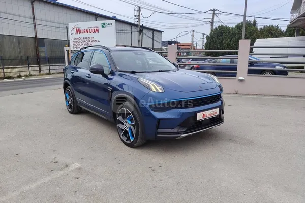 Lynk & Co 01 — polovni automobil