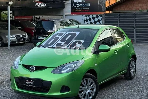 Mazda 2 — polovni automobil