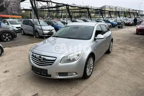 Opel Insignia — polovni automobil