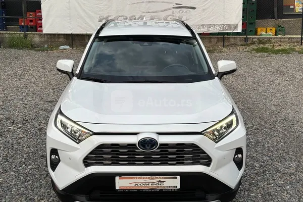 Toyota RAV 4 — polovni automobil