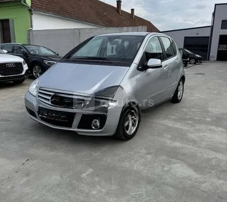 Mercedes Benz A 180 — polovni automobil