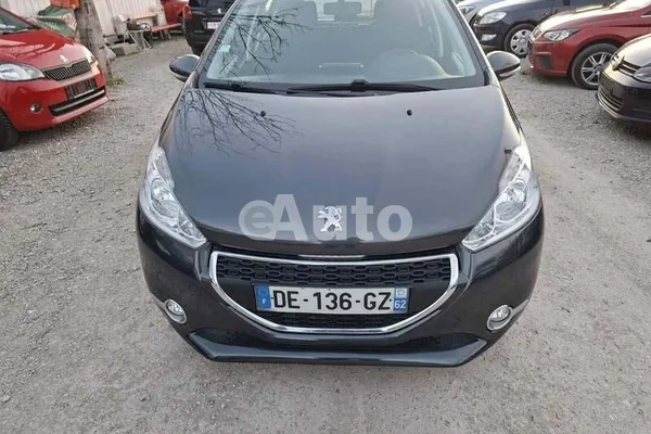 Peugeot 208 — polovni automobil