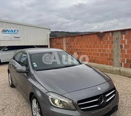 Mercedes Benz A 200 — polovni automobil