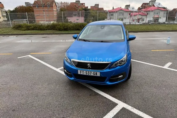 Peugeot 308 — polovni automobil