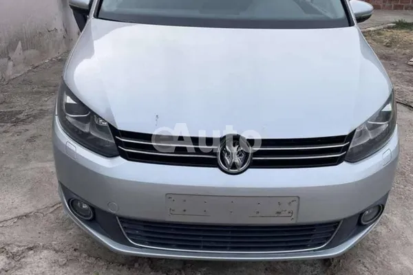 Volkswagen Touran — polovni automobil