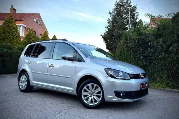 Volkswagen Touran — polovni automobil