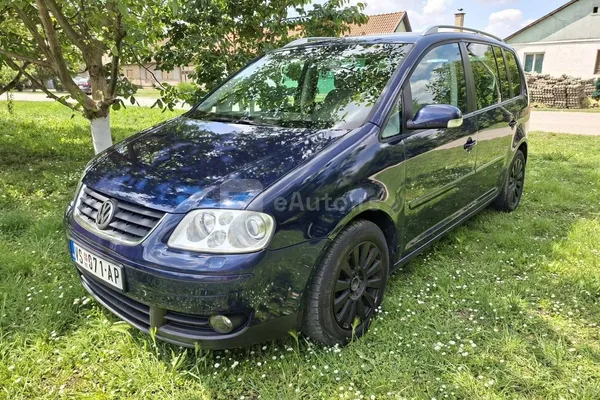 Volkswagen Touran — polovni automobil