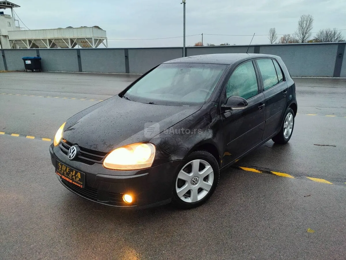 Volkswagen Golf 5 — polovni automobil