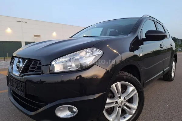 Nissan Qashqai + 2 — polovni automobil