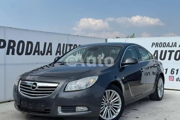 Opel Insignia — polovni automobil