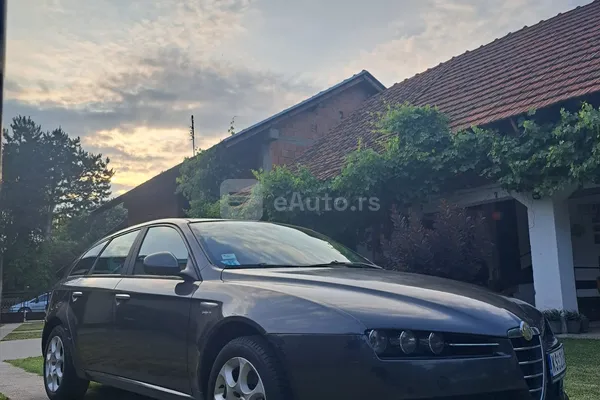 Alfa Romeo 159 — polovni automobil