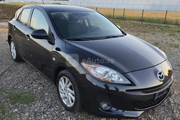 Mazda 3 — polovni automobil