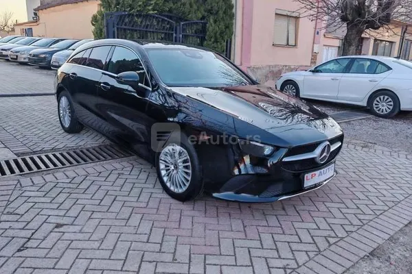 Mercedes Benz CLA 180 Shooting Brake — polovni automobil