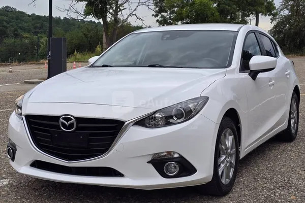 Mazda 3 — polovni automobil