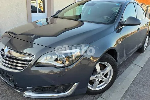 Opel Insignia — polovni automobil