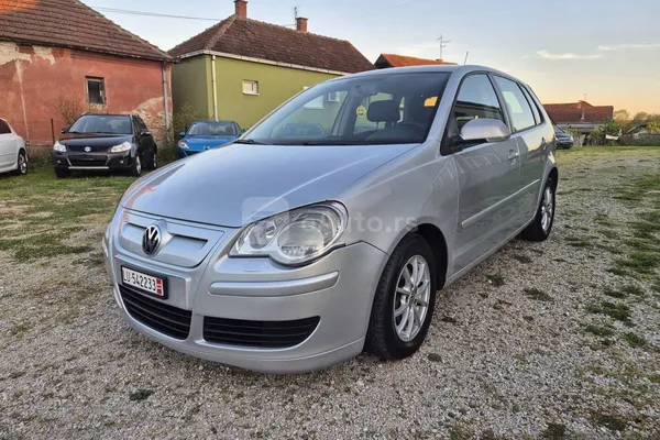 Volkswagen Polo — polovni automobil