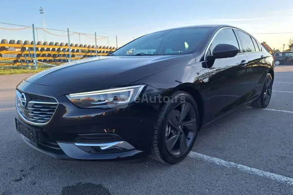 Opel Insignia — polovni automobil