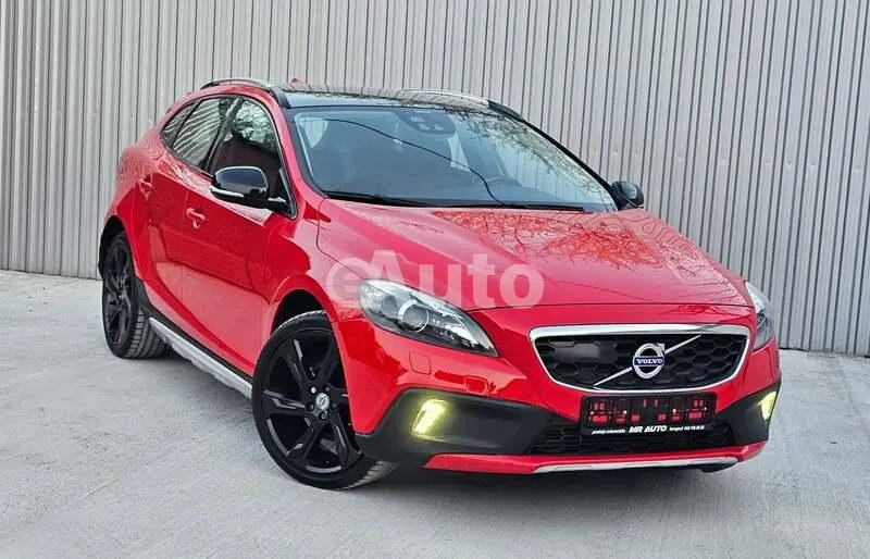 Volvo V40 — polovni automobil