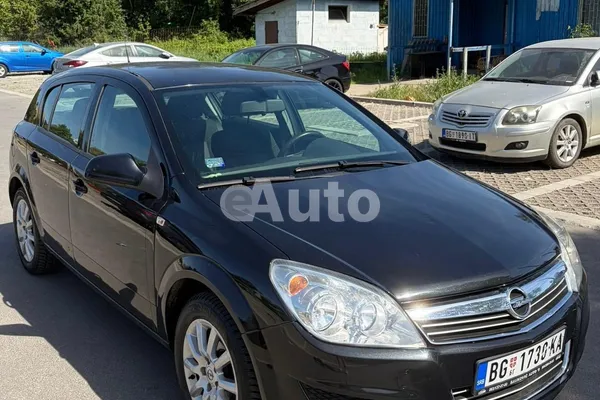 Opel Astra H — polovni automobil