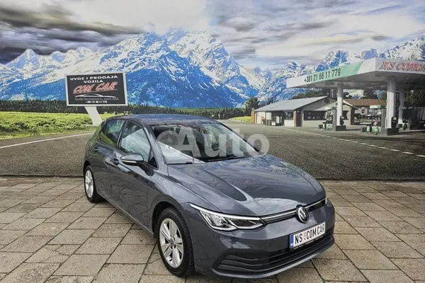 Volkswagen Golf 8 — polovni automobil