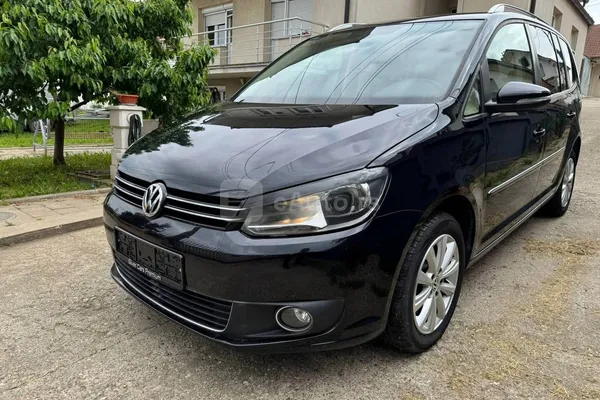 Volkswagen Touran — polovni automobil