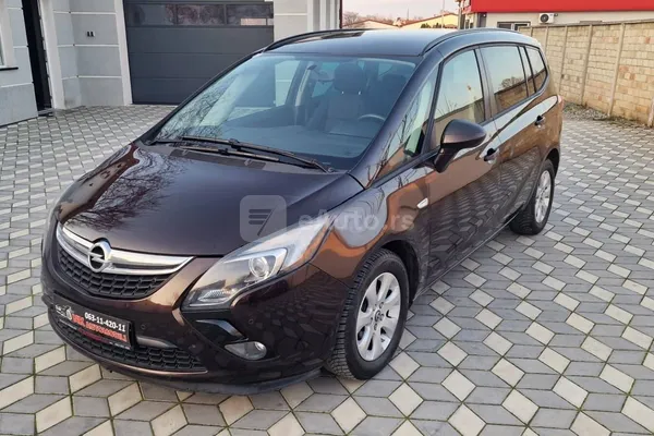 Opel Zafira — polovni automobil